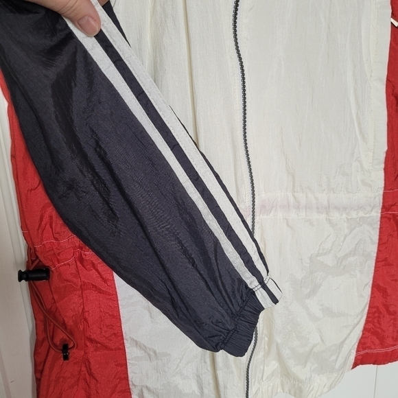 Vintage Adidas Windbreaker Jacket - Picture 7 of 11